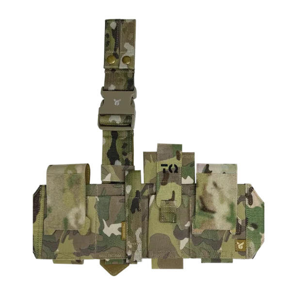 Cosciale medico aperto DNIPRO PM25 GEN2 in Multicam con supporti per tourniquet, forbici, bendaggio e kit di primo soccorso