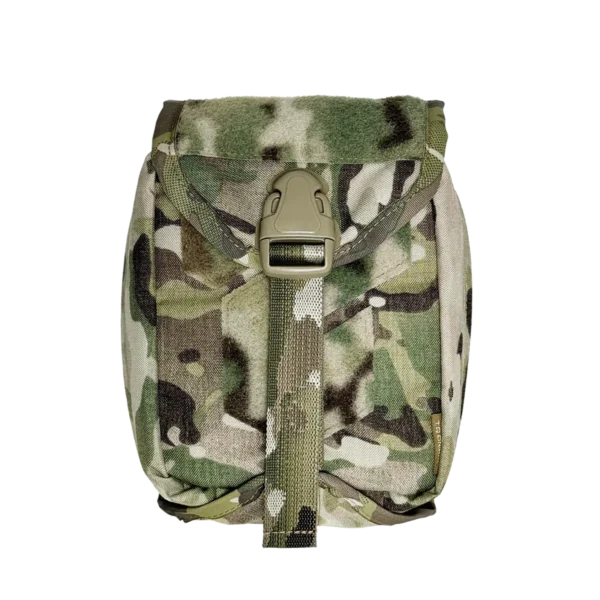 Porta IFAK a sgancio rapido DNIPRO PM22 in tessuto Multicam originale, vista frontale.