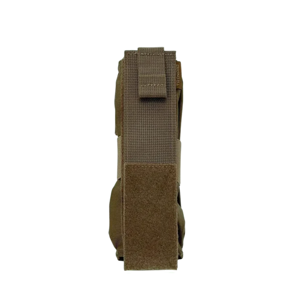 Vista frontale della custodia porta tourniquet DNIPRO PM08 Gen2 colore Coyote con struttura rinforzata.