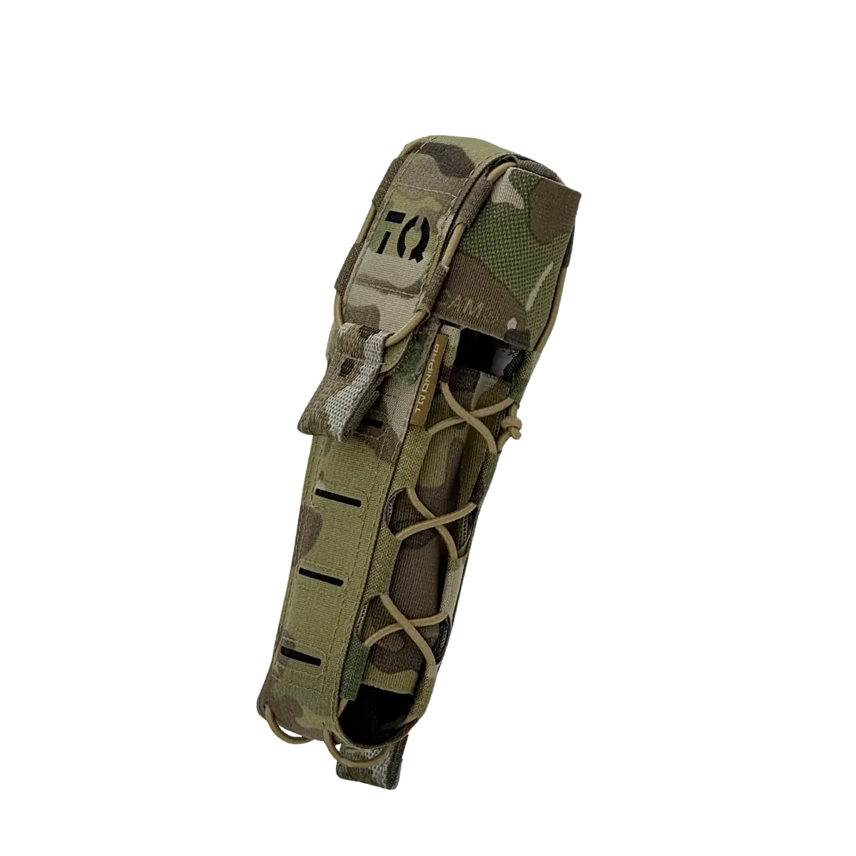 Vista prospettica del porta tourniquet tattico DNIPRO Gen2 PM03 Multicam con pannelli elastici laterali e chiusura a Velcro