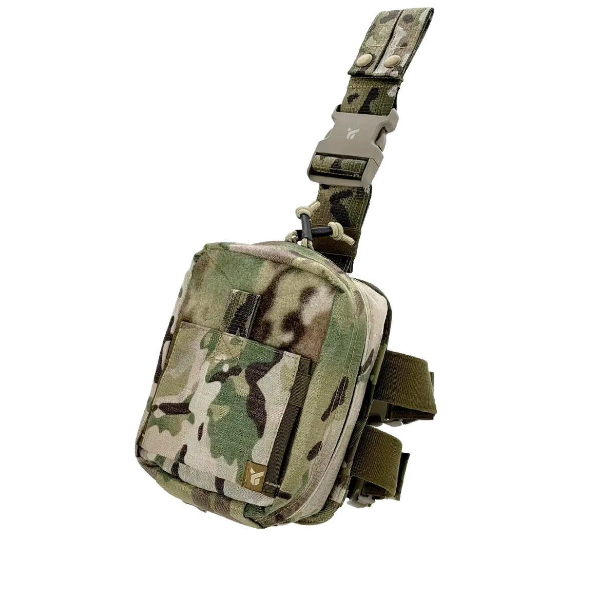 Tasca medica cosciale tattica DNIPRO PM21 in mimetica Multicam originale Cordura 500D, vista frontale.