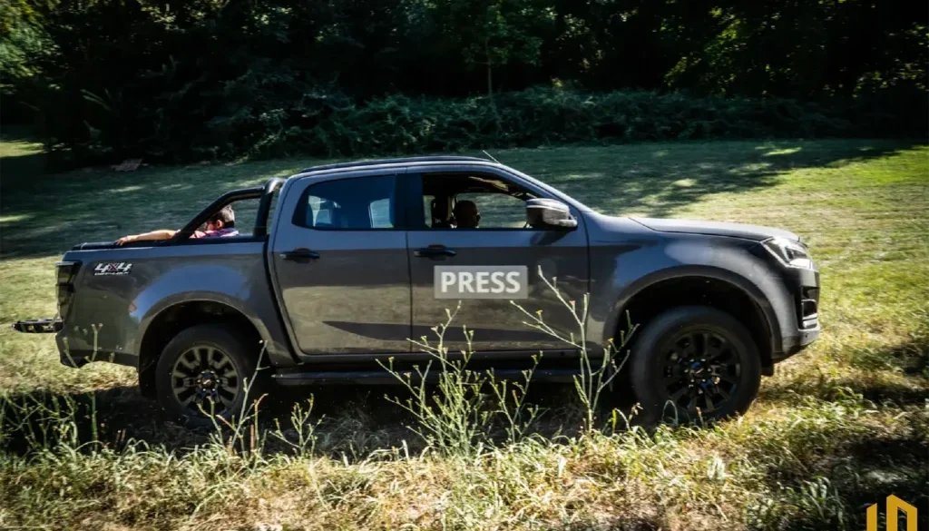 Isuzu al War Reporting Training Camp di Imago Safe
